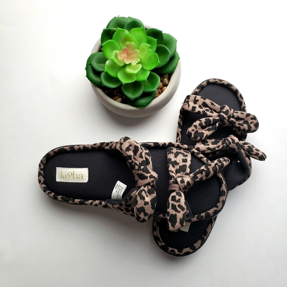 Kooba Slippers , woman cheetah print ,leopard - Picture 1 of 4